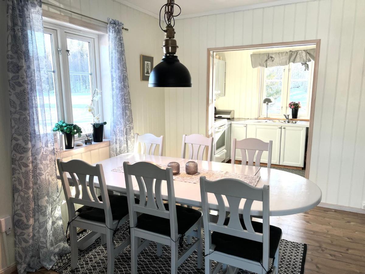Villa Granhede -Sjoelaege Med Badtunna, Eldstad Med Mera Torsby Luaran gambar
